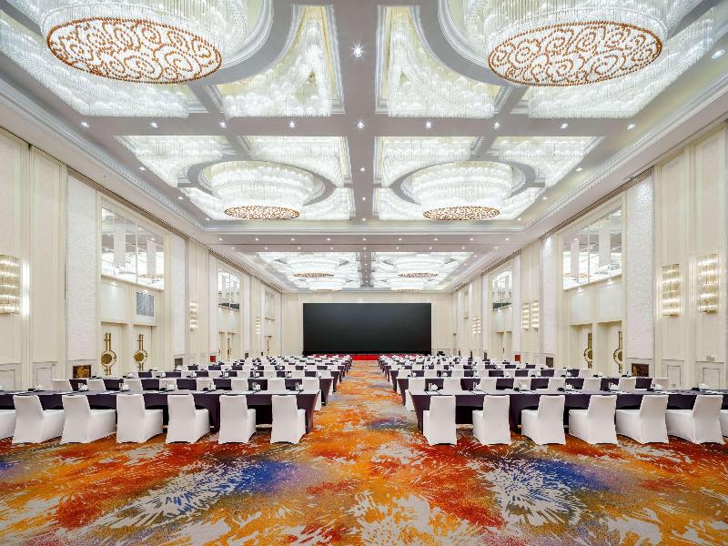 Grand Mercure Wuxi Huishan image