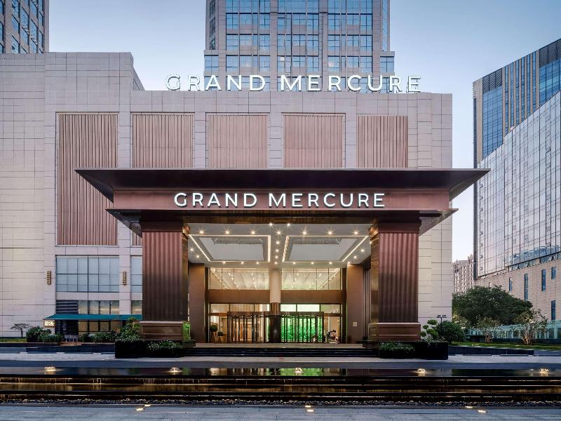 Grand Mercure Wuxi Huishan image