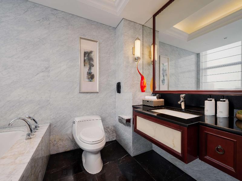 Grand Mercure Wuxi Huishan image