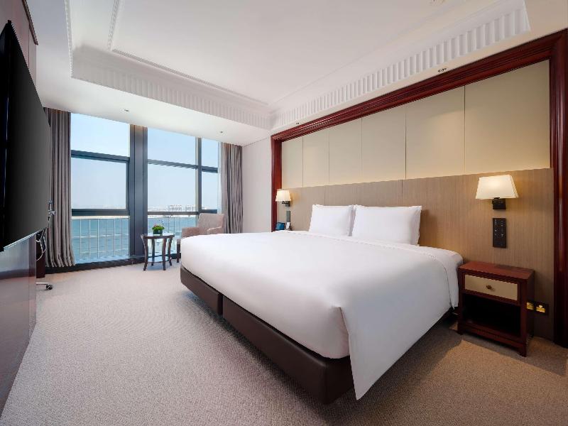 Grand Mercure Wuxi Huishan image