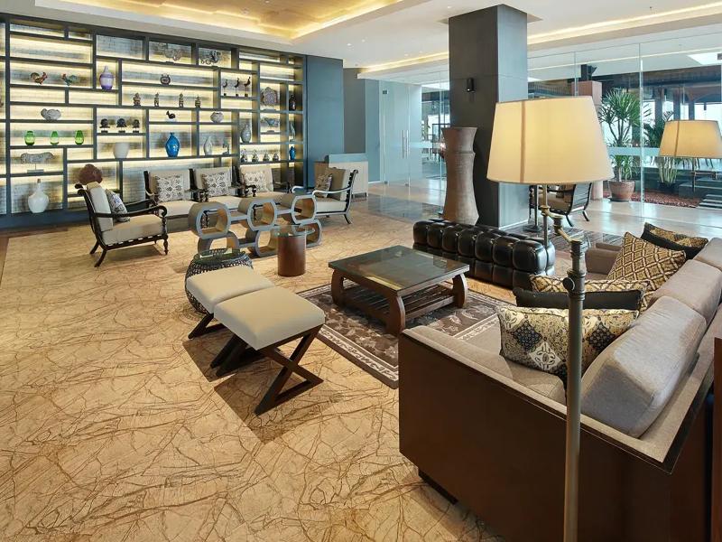 Mercure Solo — view