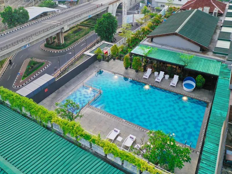 Mercure Solo image