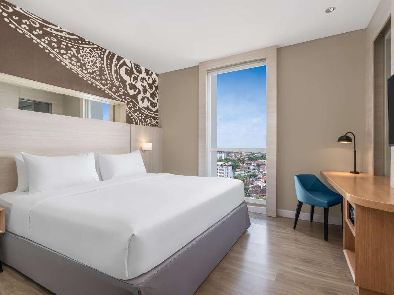 Mercure Solo image