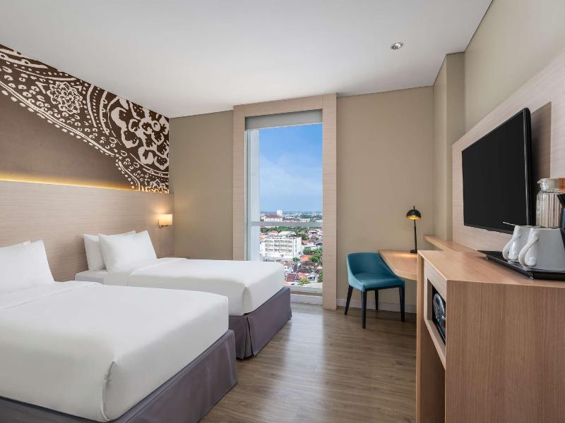 Mercure Solo image