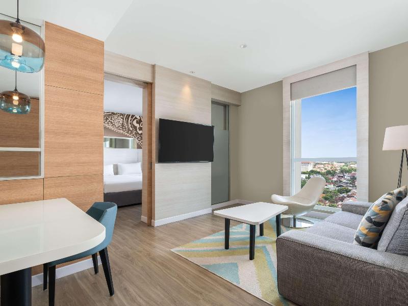 Mercure Solo image