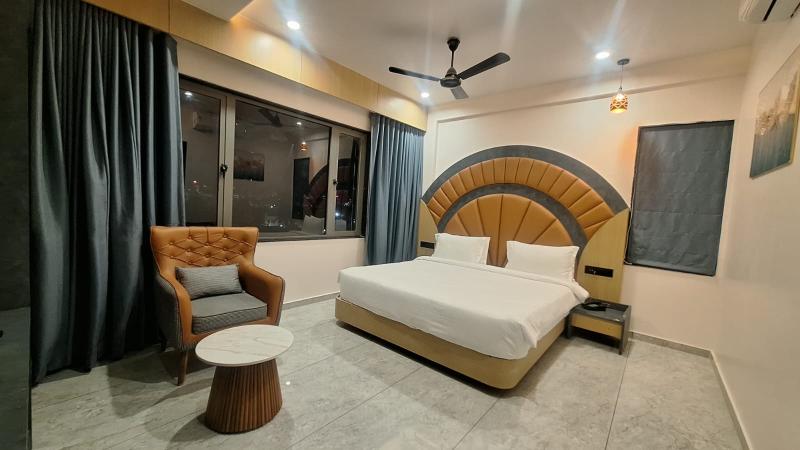 White Panda Hotels Shree Radhe image