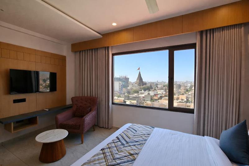 White Panda Hotels Shree Radhe image