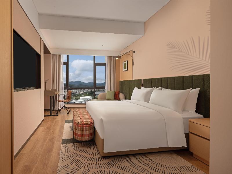 Hilton Garden Inn Maoming Xinyi image