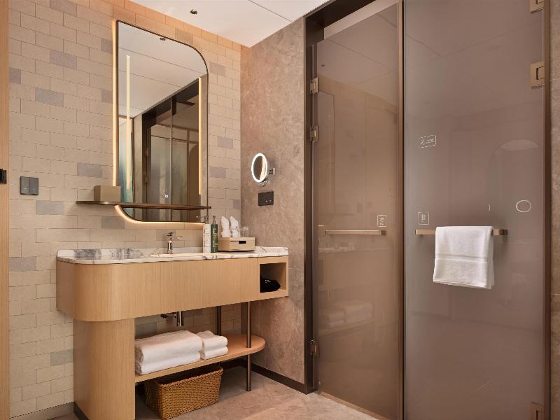 Hilton Garden Inn Maoming Xinyi image