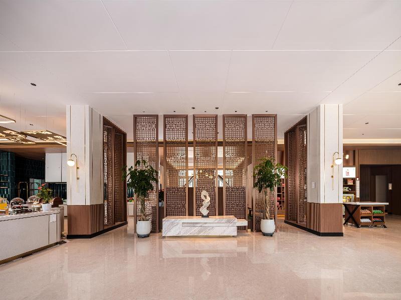 Hilton Garden Inn Yanqi Downtown image