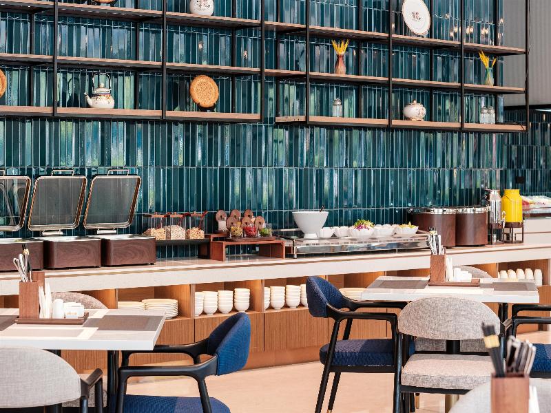 Hilton Garden Inn Yanqi Downtown image