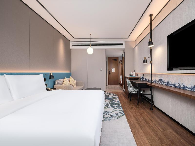 Hilton Garden Inn Yanqi Downtown image