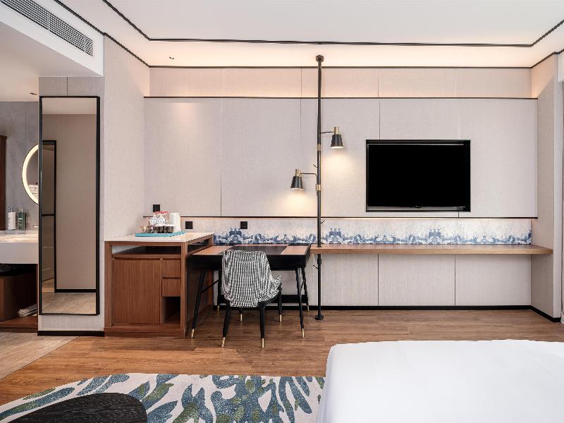 Hilton Garden Inn Yanqi Downtown image