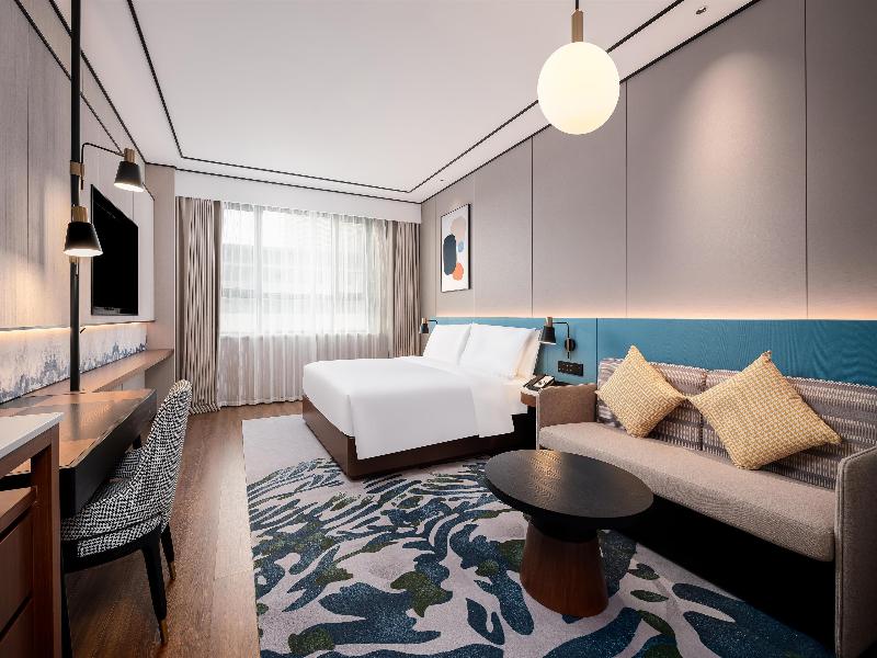 Hilton Garden Inn Yanqi Downtown image
