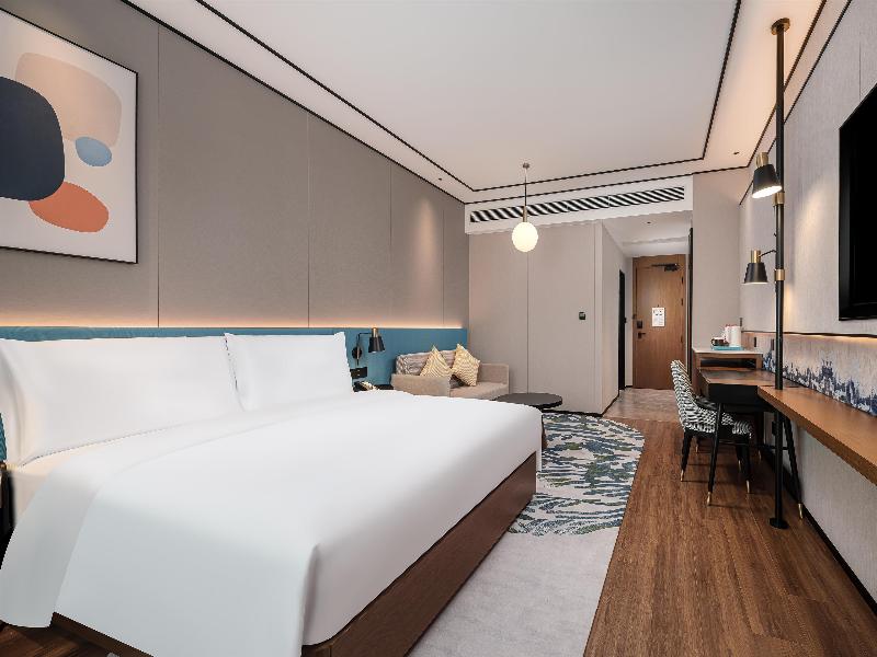 Hilton Garden Inn Yanqi Downtown image