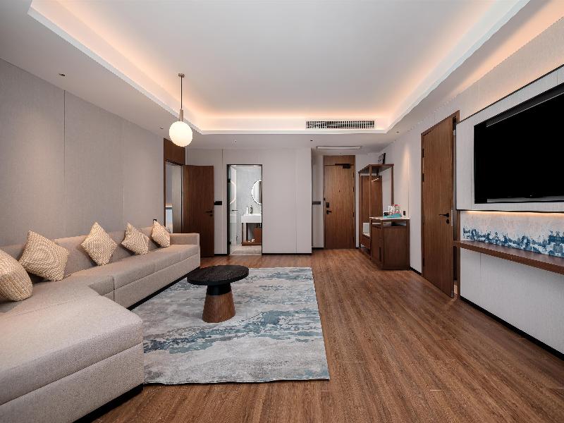 Hilton Garden Inn Yanqi Downtown image