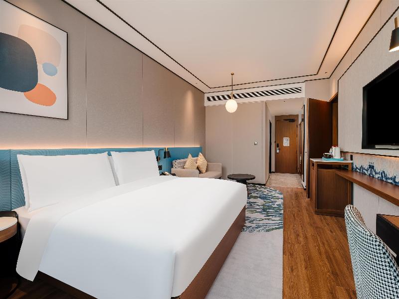 Hilton Garden Inn Yanqi Downtown image