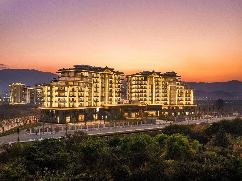 Hilton Garden Inn Xishuangbanna Gasa Airport image