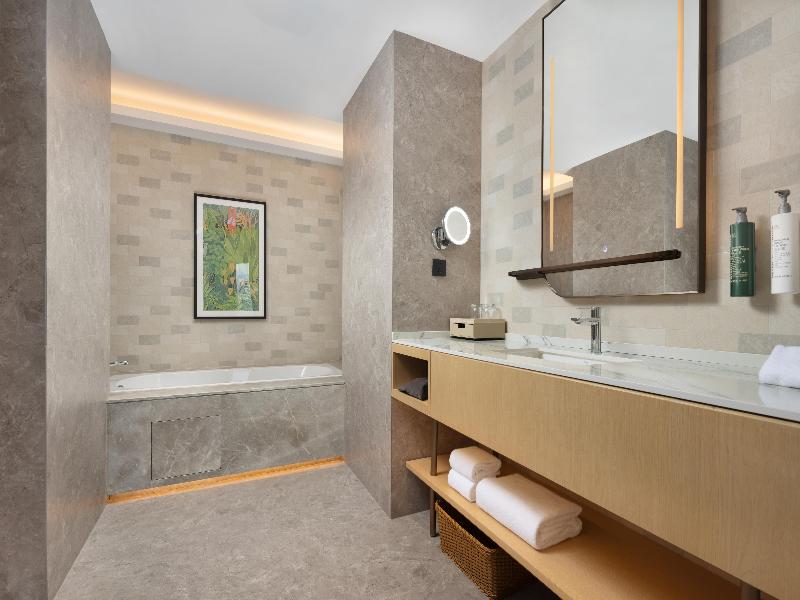 Hilton Garden Inn Xishuangbanna Gasa Airport image