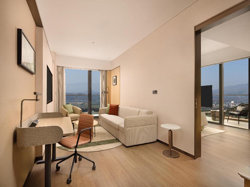 Hilton Garden Inn Xishuangbanna Gasa Airport image