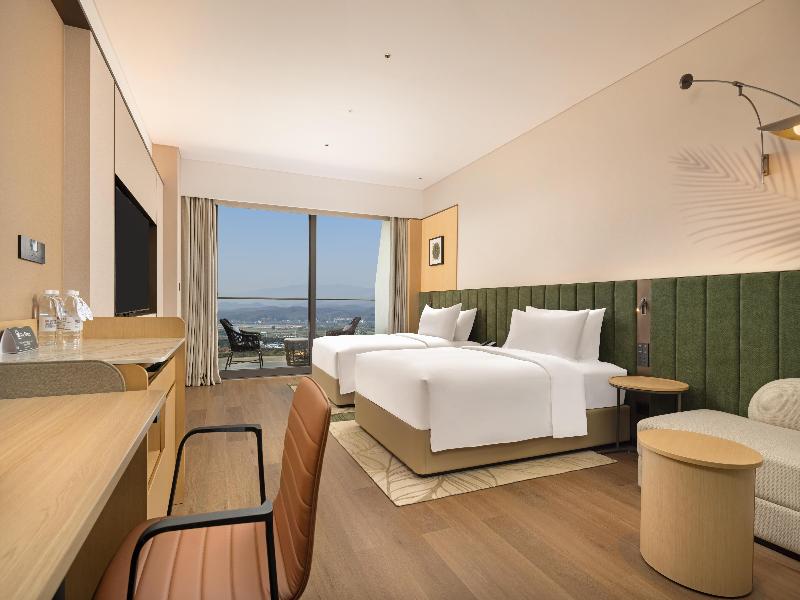 Hilton Garden Inn Xishuangbanna Gasa Airport image