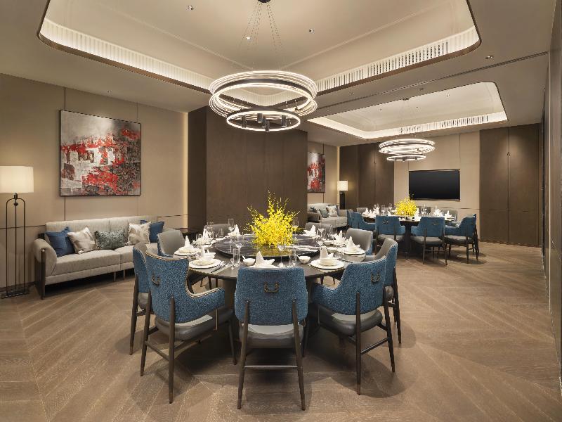 DoubleTree by Hilton Zhengzhou Airport Aerotropol image