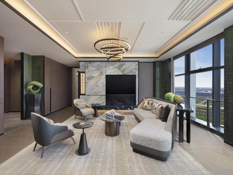 DoubleTree by Hilton Zhengzhou Airport Aerotropol image