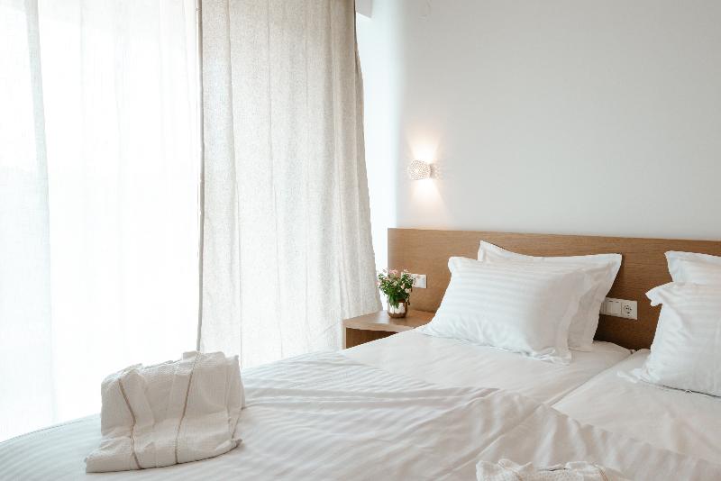 Tortuga Luxury Villas image