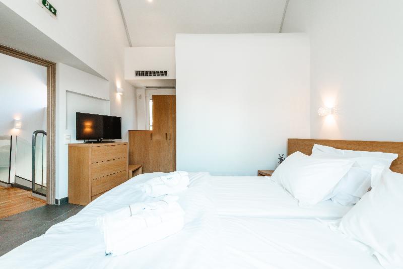 Tortuga Luxury Villas image