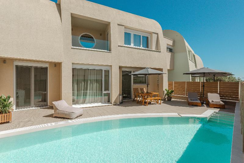 Tortuga Luxury Villas image