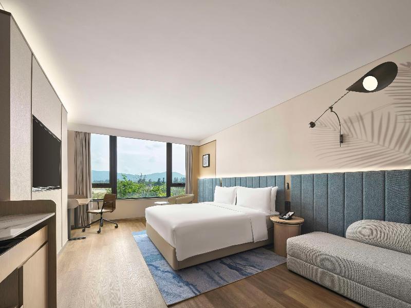 Hilton Garden Inn Sanya Haitang Bay image