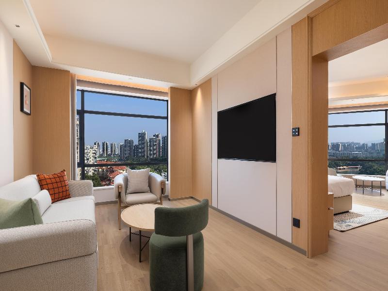 Hilton Garden Inn Dongguan Wanjiang Jiangjing Road image