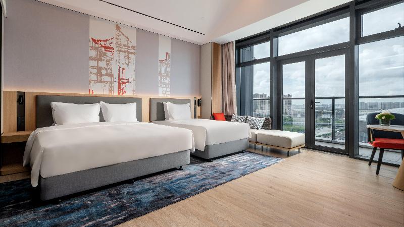 Holiday Inn Express Haikou Intl Duty Free City image