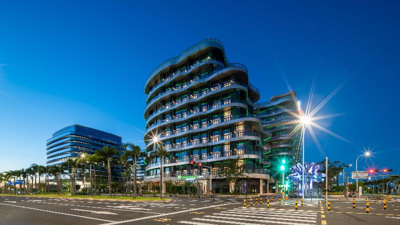 Holiday Inn Express Haikou Intl Duty Free City image