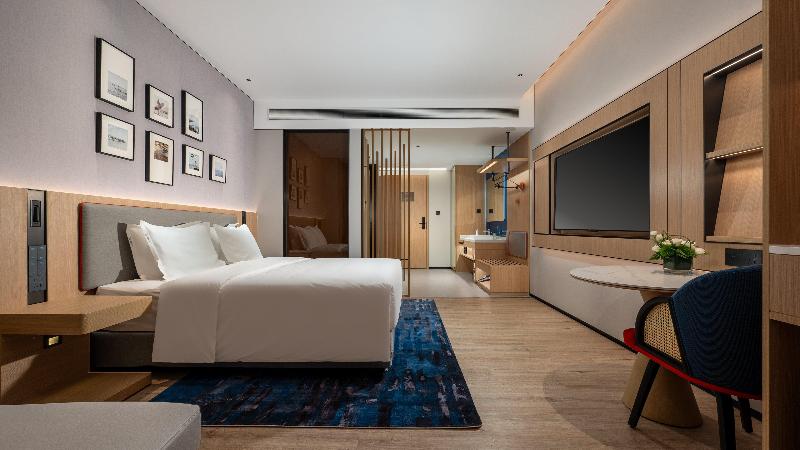 Holiday Inn Express Haikou Intl Duty Free City image