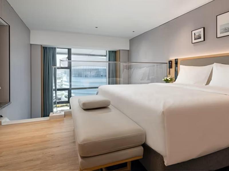 Holiday Inn Express Haikou Intl Duty Free City image