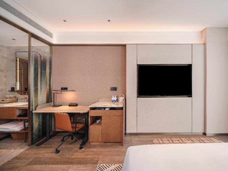 Hilton Garden Inn Chengdu East Railway Station image