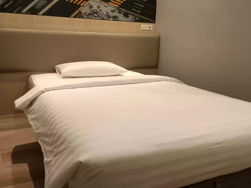 Odua Golden Mansyur Hotel image