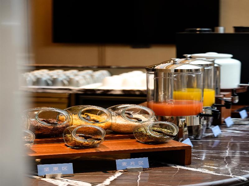 Hilton Garden Inn Xining Chengdong image