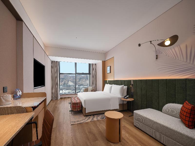 Hilton Garden Inn Xining Chengdong image