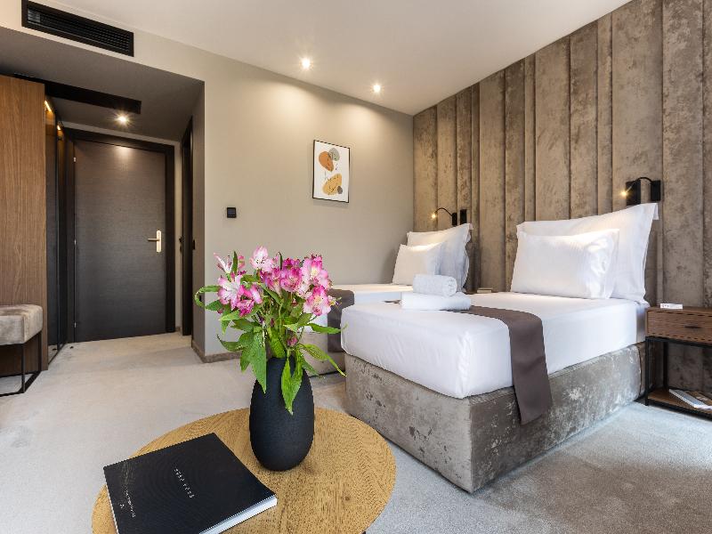 Hotel Abrazo By Hmg image
