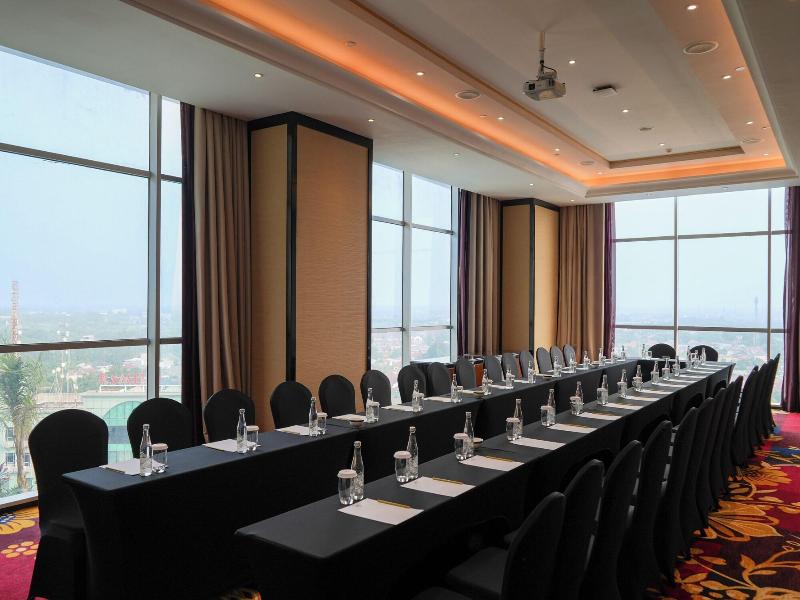 Trans Hotel Jakarta image