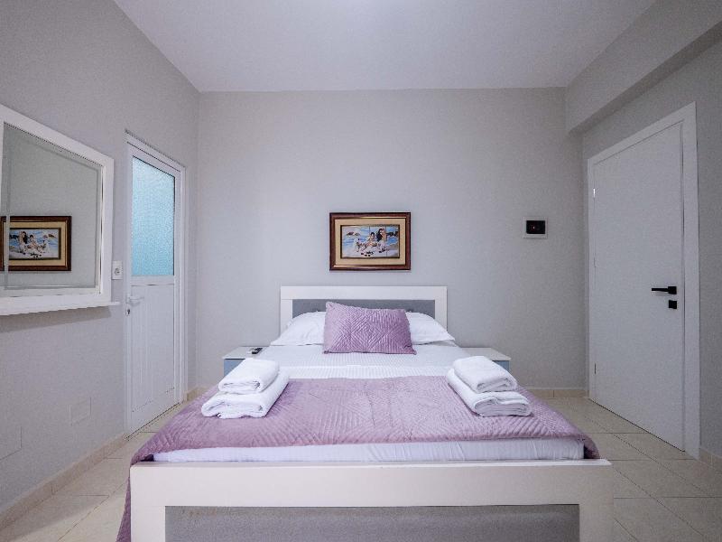 Hotel Alex image