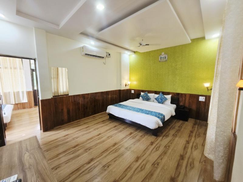 Nayana Corbett Resort image