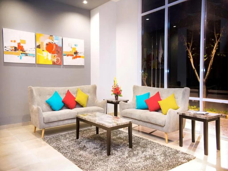 Ayola First Point Hotel Pekanbaru — view