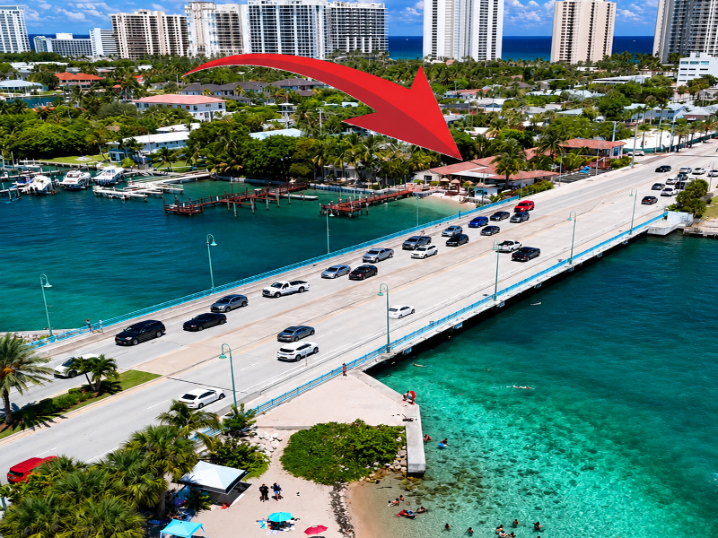 Blue Heron Bridge Hotel and Dive Club image