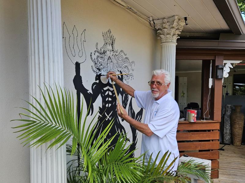 Blue Heron Bridge Hotel and Dive Club image