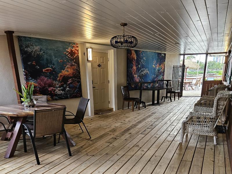 Blue Heron Bridge Hotel and Dive Club image
