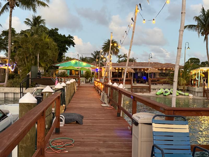 Blue Heron Bridge Hotel and Dive Club image