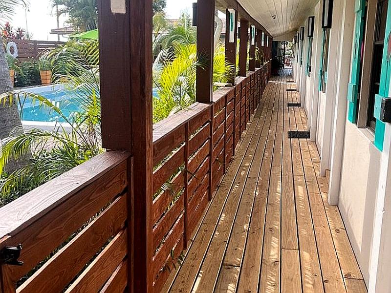 Blue Heron Bridge Hotel and Dive Club image